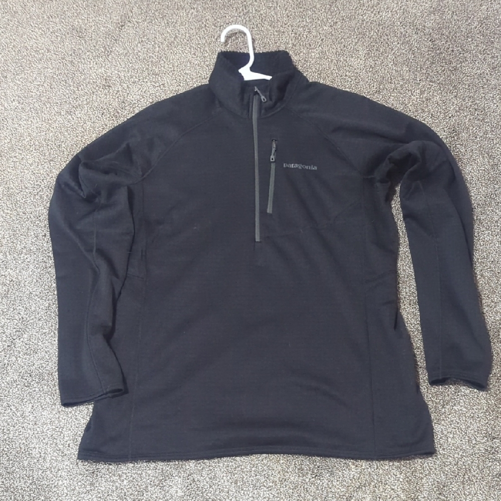 Patagonia Black Half-Zip Fleece